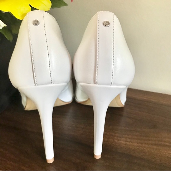 BCBGeneration Women’s White Heels 4" - Picture 5 of 15